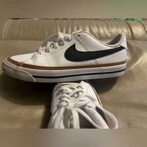 Nike Court Legacy Next Nature 5.5 Youth